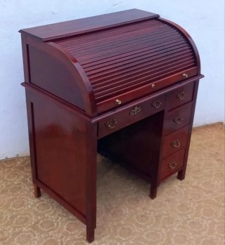 Escritorio Antiguo de Madera