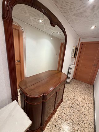 Mueble recibidor con espejo