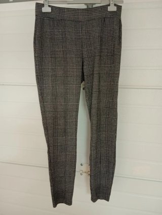 Pantalones de cuadros. Leggings