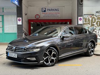 Volkswagen Passat 2.0 TDI R-Line 200CV año 2021