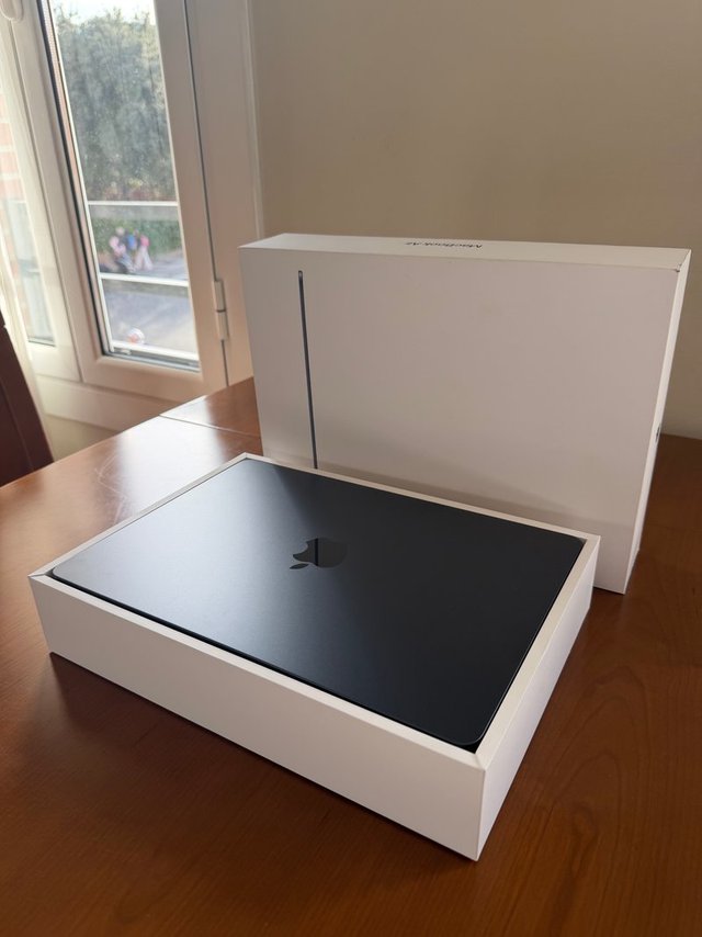 MacBook Air M4 *4 ciclos*