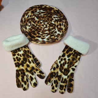 Conjunto Gorro y Guantes Animal Print