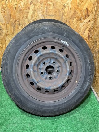 2 Neumáticos 195/65R15 91V con Llantas Toyota