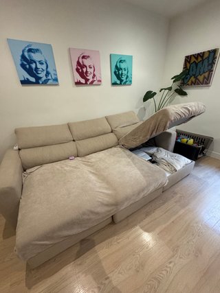 Sofá IKEA Beige con Almacenamiento