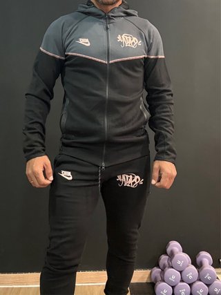 Conjunto Deportivo Nike Negro y Gris