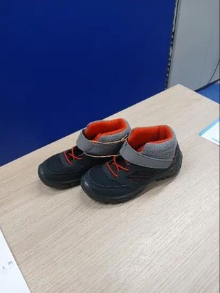 Botas de montaña y trekking Niños 24 a 34 Quechua MH100 MID