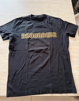 Camiseta Dsquared2 Negra y Dorada