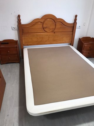 Conjunto de Dormitorio Madera