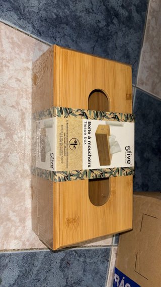 Caja de pañuelos de bambú 5five