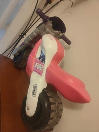Moto correpasillos Feber