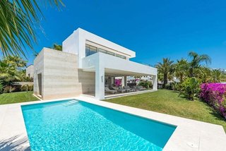 Chalet en alquiler en Río Real en Marbella