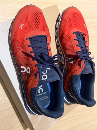 Zapatillas On Cloudflow Rojas y azules Talla 42