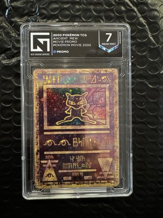 Carta Pokémon Ancient Mew (2000) Grado 7