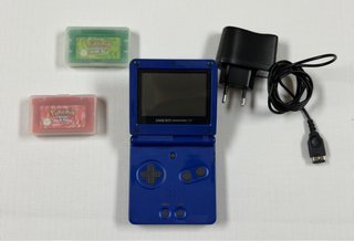 Game Boy Advance SP Azul + 2 Juegos de Pokemon