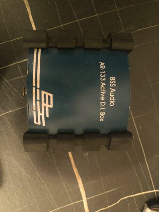 Caja de Inyección Activa BSS Audio AR-133