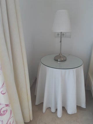 Mesa camilla. Cristal y Falda