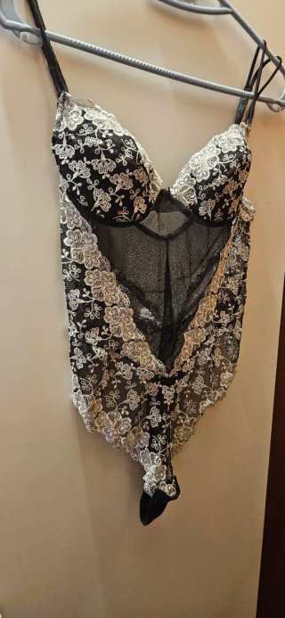 Body Exilia elegante nero e bianco