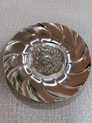 Centro de mesa vintage plateado con rosas