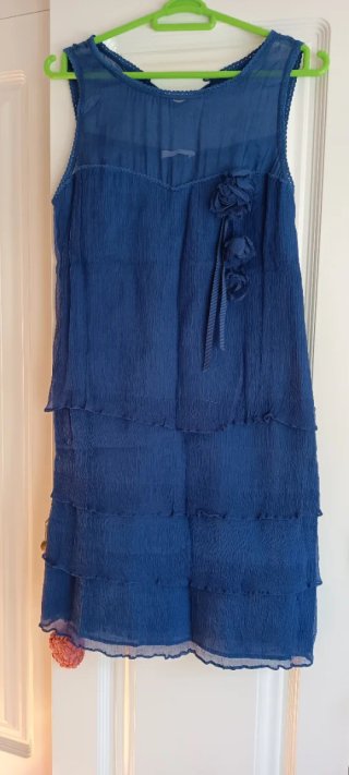 Vestido Azul con Volantes