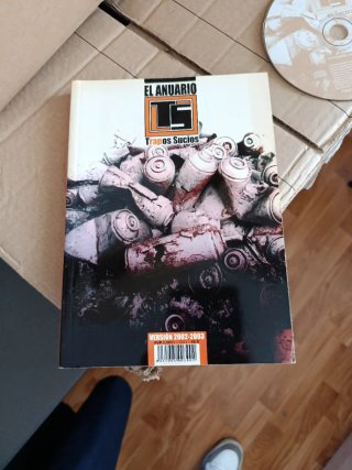 Libro hip hop el anuario trapos sucios