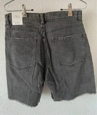 Pantalón vaquero corto gris Zara