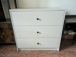 Cómoda GURSKEN (IKEA) 3 cajones beige