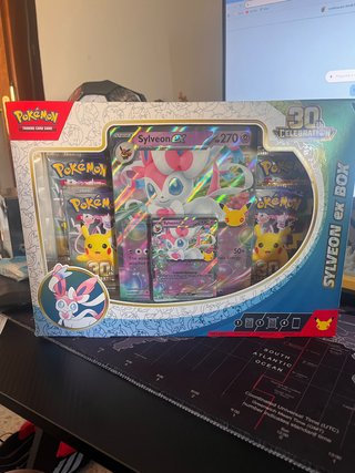 Pack Pokémon 30 Aniversario Sylveon EX