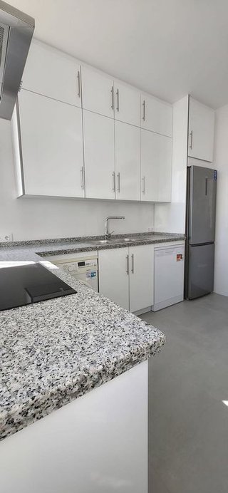 Piso en alquiler en Puerta Carmona-Puerta Osario-Amador de los Ríos en Sevilla