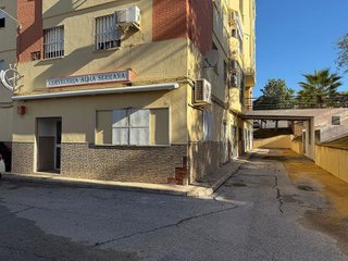 Bar en alquiler en Arco Norte - Avda. España en Dos Hermanas