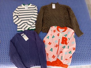 Lote de 4 Jerseys para Niña