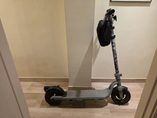 Patinete Eléctrico Gris