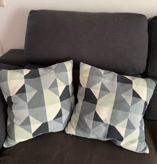 Set de 2 Cojines con Estampado Geométrico