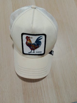 Gorra COCK Beige con Parche de Gallo