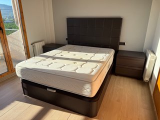Cama 150 con cabecero y 2 mesillas