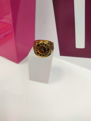 Anillo acero dorado con yin y yang T25