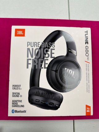 Auriculares JBL Tune 680nc (sin uso)