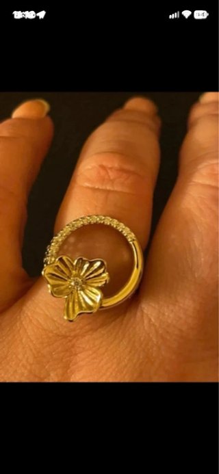 Anillo de oro laminado 14k con flor