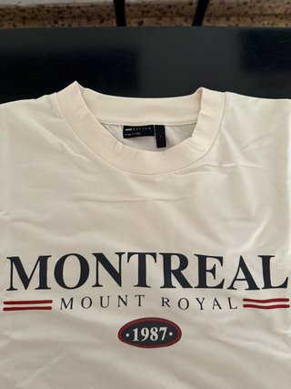Camiseta Oversize Montreal ASOS Talla S