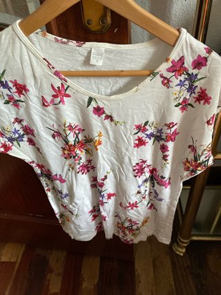 Camiseta de Flores Talla M