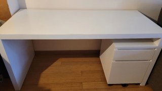 Escritorio Blanco con Cajonera