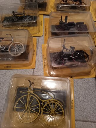 Colección 26 Bicicletas a Escala Ediciones Prado