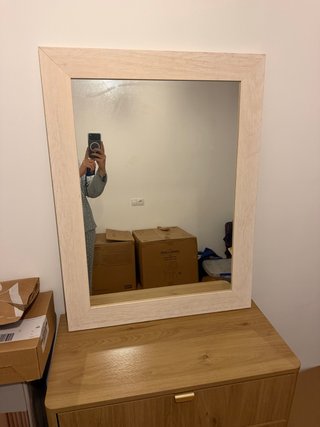 Espejo Ikea con marco de madera