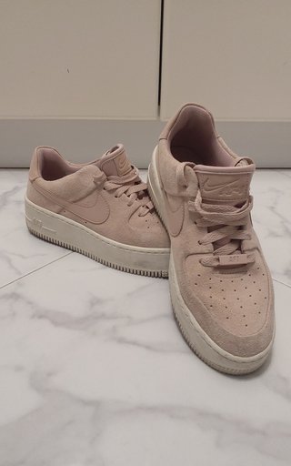 Nike Air Force 1 Sage Low