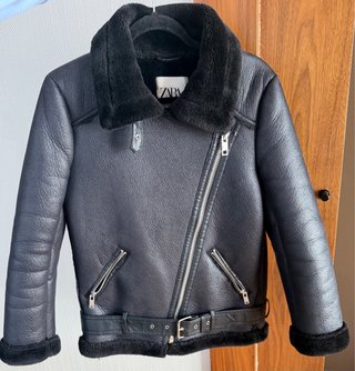 Chaqueta Zara Negra