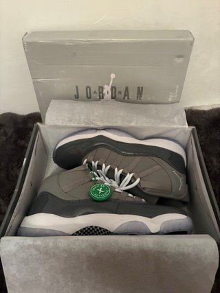 Jordan Retro 11 Grises