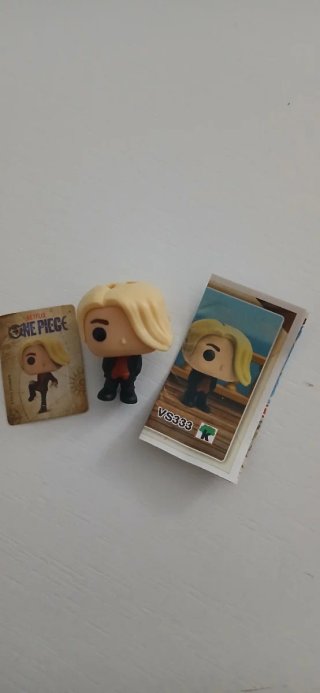 Figura Kinder Joy One Piece Sanji