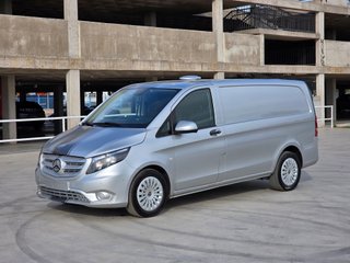 Mercedes Vito Furgon 119 Largo Automático 3 Plazas