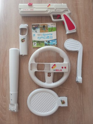 Wii Sports + Set de Accesorios La Roja