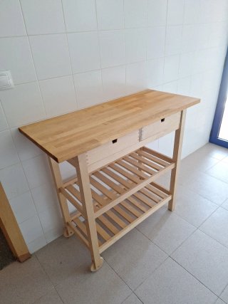 Carro de cocina Ikea de madera