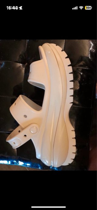 Sandalias Crocs Blancas con Plataforma